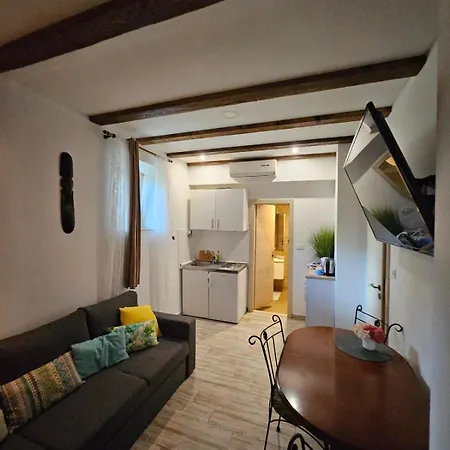 Appartement Pinel Center Split