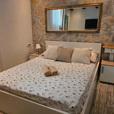 Pinel Center Appartement *